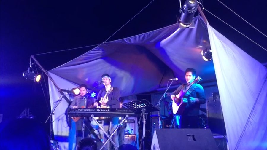 The Overtunes Menghibur di Stage Bus Java Jazz