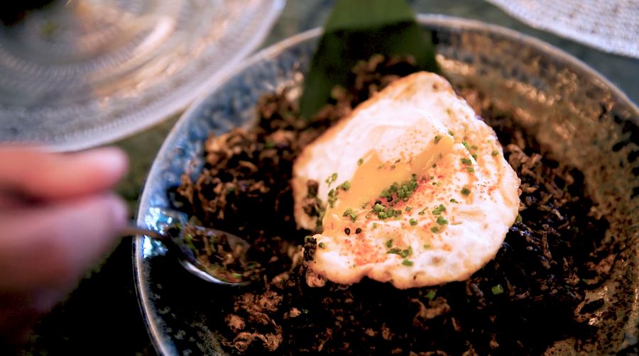 Masakan Peranakan ala Candlenut Restoran 