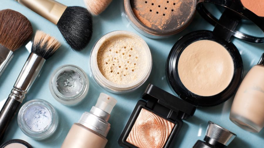 Perhatikan Hal Ini Jika Tak Ingin Wajah Tampak Tua karena Makeup