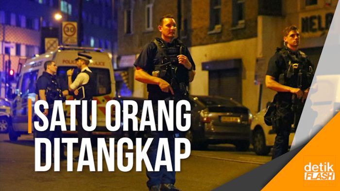 Kendaraan Tabrak Pejalan Kaki Selepas Salat Tarawih di London