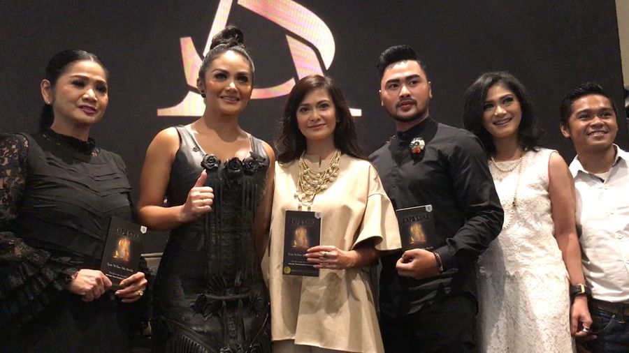 Urusan Makeup, Krisdayanti Kalah dengan Aurel Hermansyah