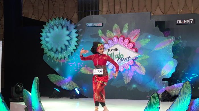 24 Besar Sunsilk Hijab Hunt 2017 Surabaya - Zahra Salsabila Mutia