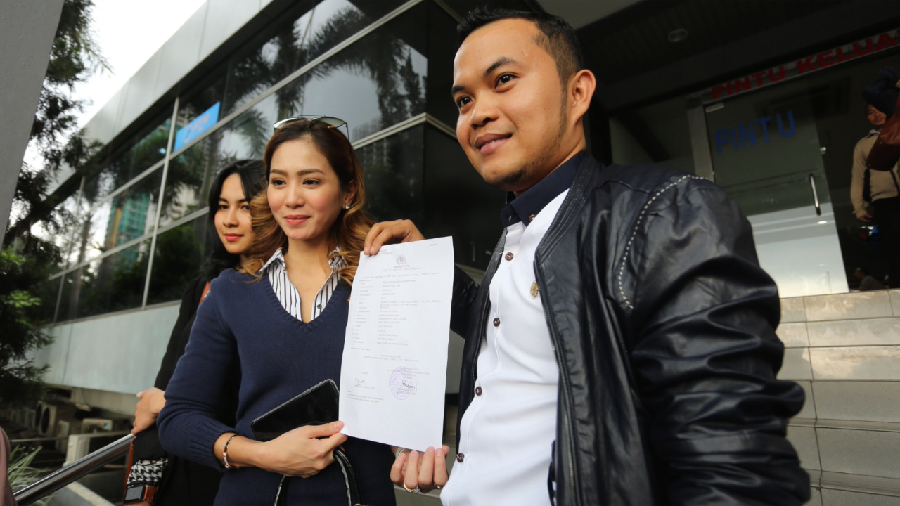 Merasa Dicurangi Fotografer, Bunga Zainal Merasa Terhina