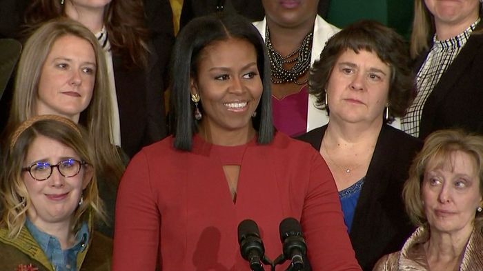 Penampilan Elegan Michelle Obama di Pidato Terakhir Sebagai Ibu Negara