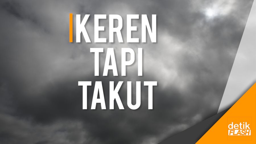 Badai Petir di Langit Beijing yang Mengagumkan