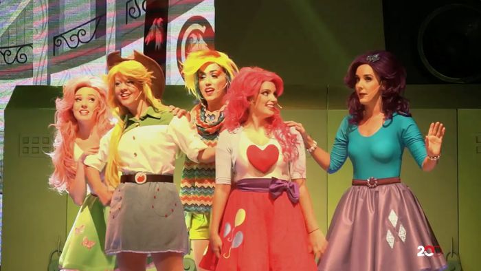 Keseruan Pementasan  Musikal My Little Pony