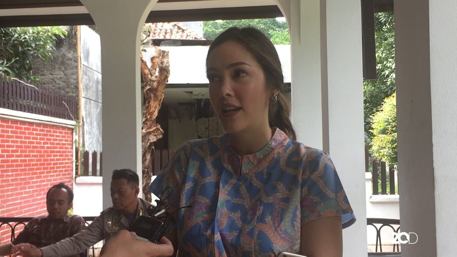 Saat Artis Cathy Sharon Mencari Siapa Pemimpinnya