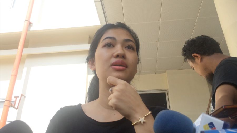 Damien Perez Sudah Jenguk Jupe Belum Ya?