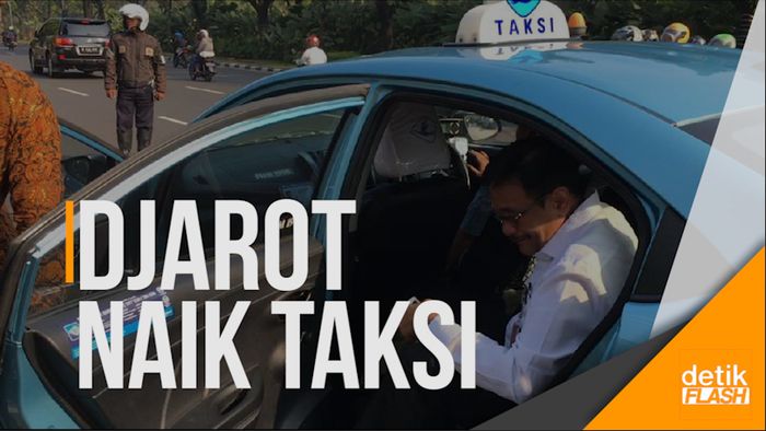 Naik Taksi ke Balai Kota, Djarot: Saya Praktis Aja