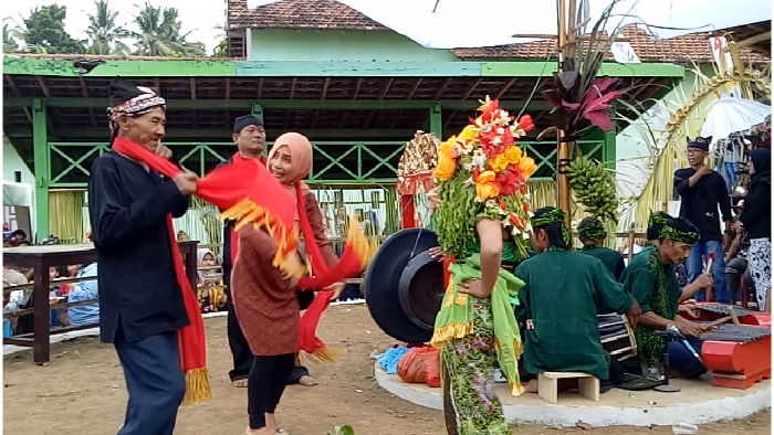 Seblang Olehsari, Tarian Asal Banyuwangi yang Magis