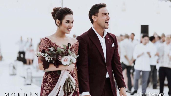 Pernikahan Heboh Zaman Now: Raisa-Hamish hingga Nani Widjaja-Ajip