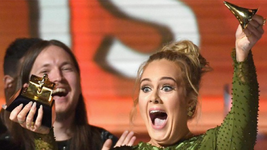 4 Hal Kenapa Adele Bisa Kalahkan Beyonce di Grammy