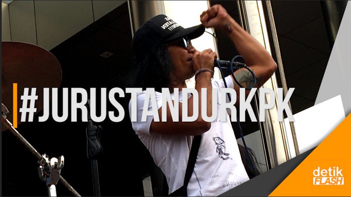 Ciat! Jurus Tandur ala Slank Lawan Pansus Angket