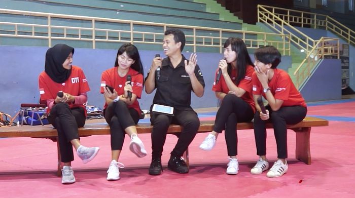 Hobi Nyanyi, Atlet Ini Fans Raisa