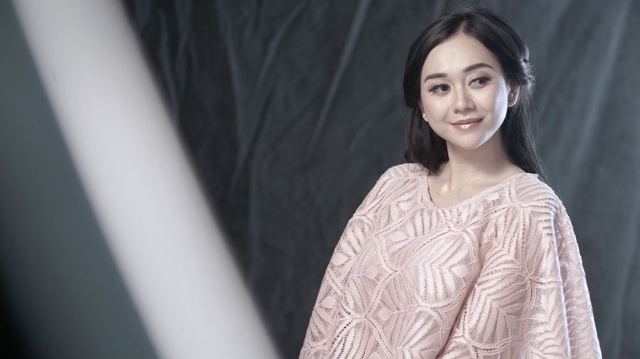 Aura Kasih Ngaku Sering Berantem Saat Kecil