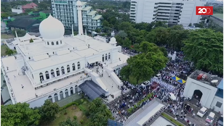 Melihat Persiapan Aksi FPI di Masjid Al Azhar dari Udara
