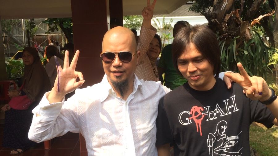 Dhani: Saya Muslim yang Baik, Once Kristiani yang Baik