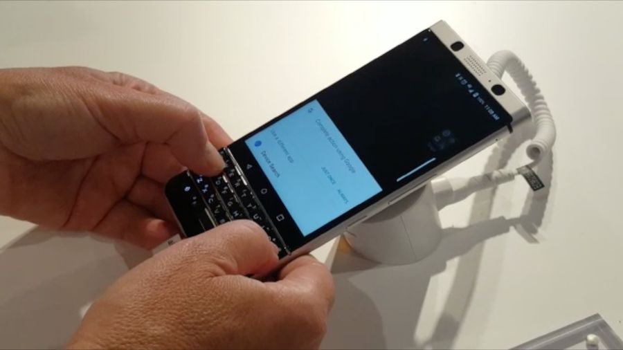 BlackBerry KEYone: Smart Keypad untuk Pengetik Cepat