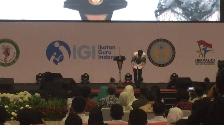 Hormat Presiden Jokowi untuk Para Guru 