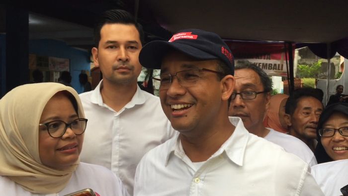 Kali Pertama Anies Kampanye Ditemani Sang Istri