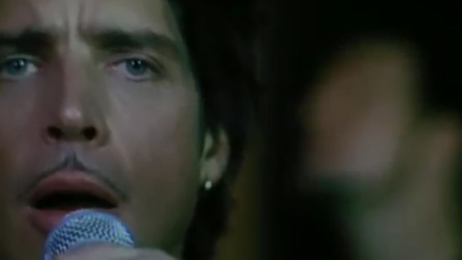 Vokalis Audioslave Meninggal Dunia
