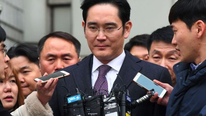 Putra Mahkota Samsung Ditahan karena Kasus Suap