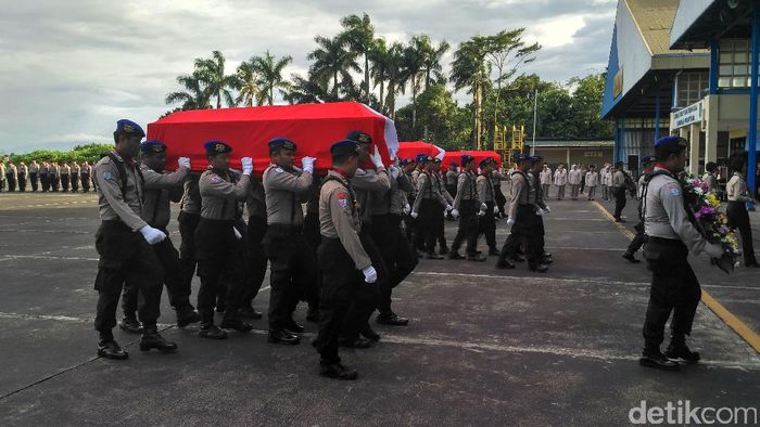 Polri Janji Beri Santunan dan Pekerjaan Buat Keluarga Korban Skytruck