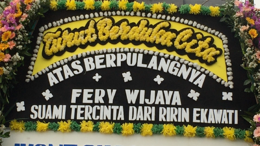 Suami Ririn Ekawati Dikuburkan Sore Ini