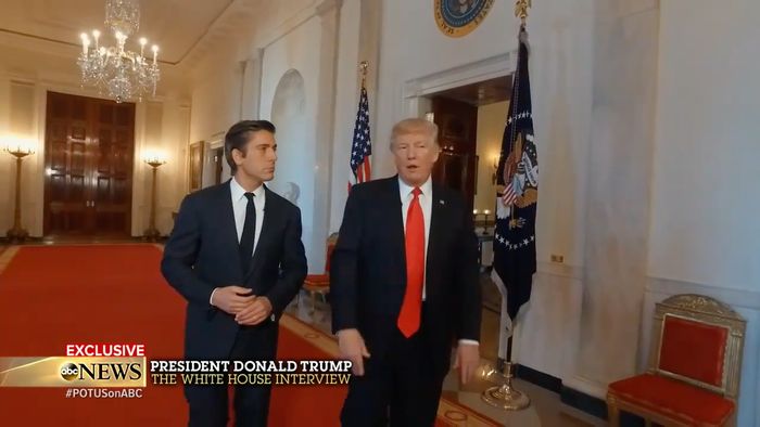 Video Cucu Donald Trump Merangkak Pertama Kali Curi Perhatian