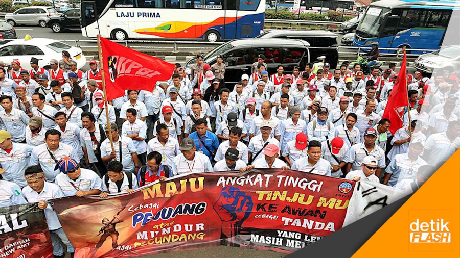 Aksi Sopir di Kemenaker