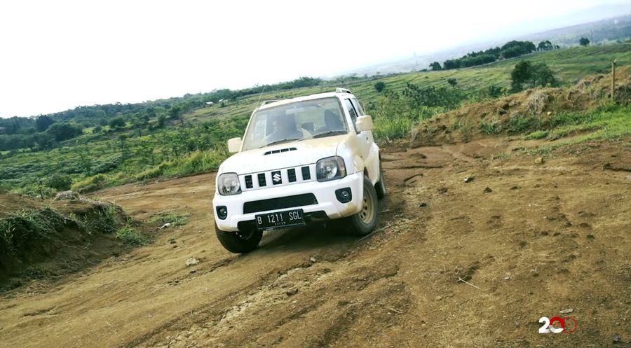 Off-Road Bareng SUV Legendaris Suzuki
