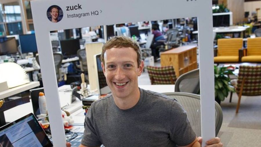 Mark Zuckerberg Akhirnya Jadi Sarjana