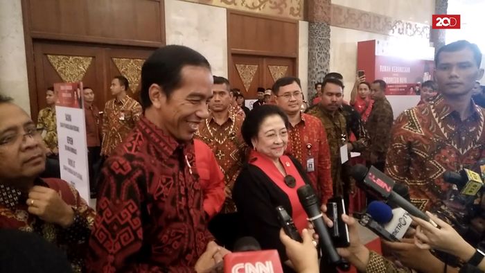Respon Jokowi saat Ditawari Anak Buah Mega