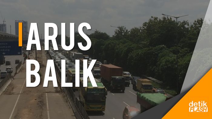 Besok Masuk Kerja, Tol Cikampek-Jakarta Terpantau Padat