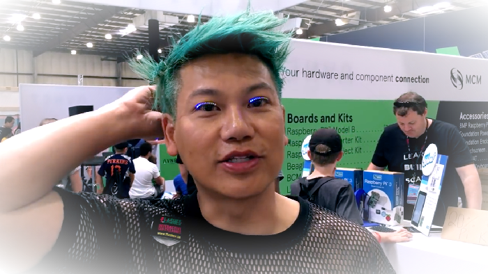 Bulu Mata dengan LED yang Menyala, Yay or Nay?