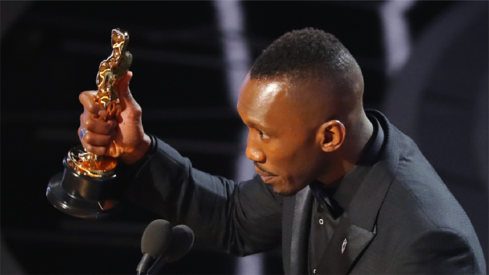Mahershala Ali Aktor Muslim Pertama yang Menang Oscar
