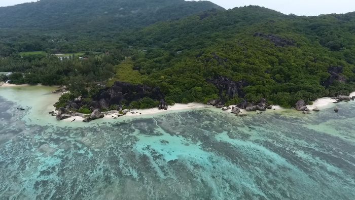 Pantai Batu Granit Paling Indah di Seychelles
