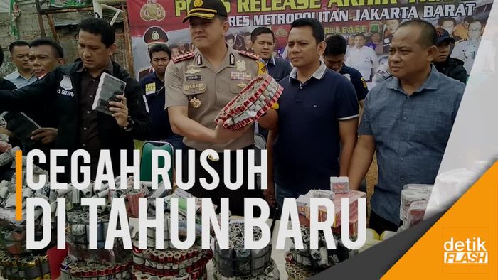 Jelang Tahun Baru, Polres Jakbar Sita 3.662 Petasan