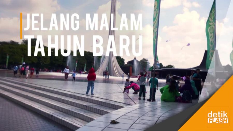 Sejak Siang, TMII Mulai Dipadati Pengunjung