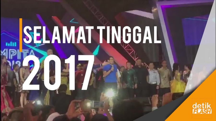 Sandiaga Meriahkan Pesta Kembang Api di Ancol