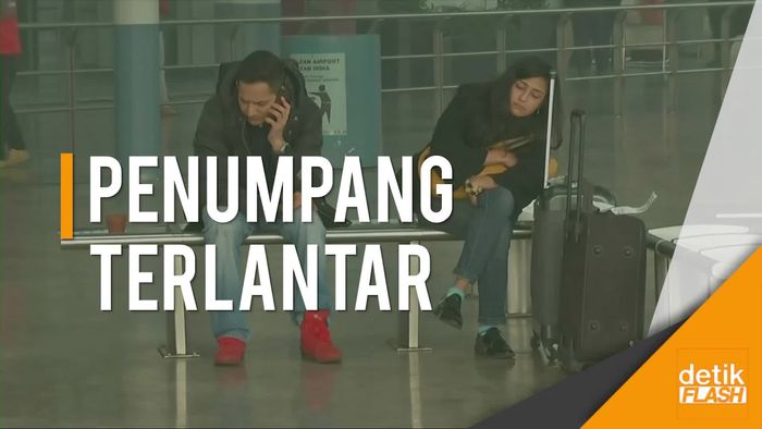 Kabut Tebal India Ganggu Operasi Penerbangan dan Kereta Api