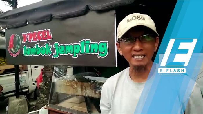 Gerobaknya Portabel, Dagangan Pecel di Bekasi Ini Laris Manis