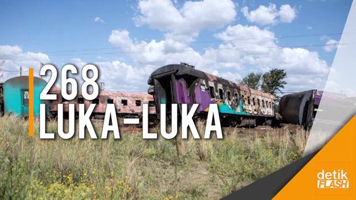 Tabrakan Maut Kereta dan Truk Tewaskan Belasan Orang