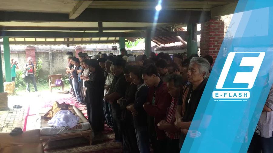 Sebelum Meninggal, Yon Koeswoyo Minta Didoakan Kakaknya