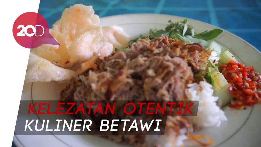 Menyantap Nasi Ulam dan Nasi Uduk Ibu Yoyo yang Legendaris