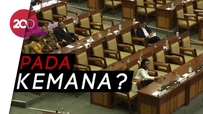Sepinya DPR pada Rapat Paripurna Pertama di 2018