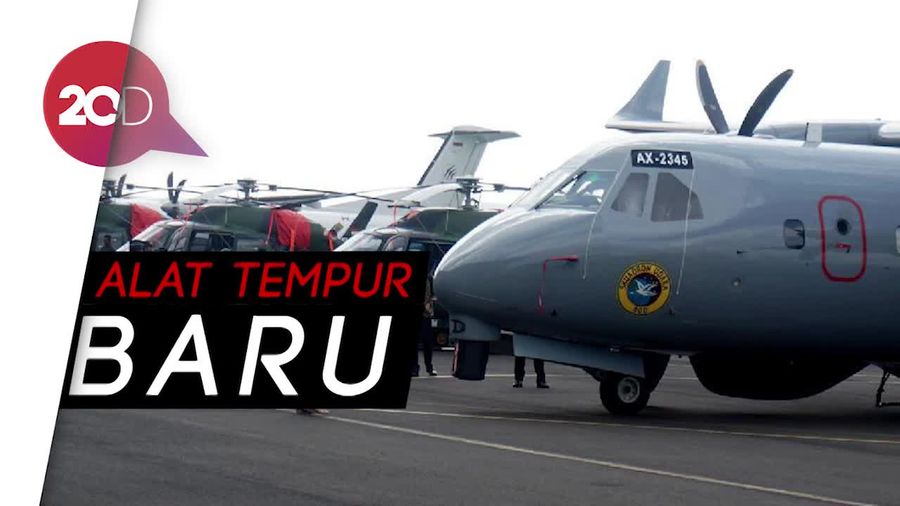 PT DI Serahkan 5 Heli dan 1 CN 235 untuk TNI