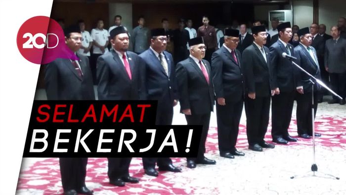 Anies Lantik Delapan Pejabat Baru di Lingkungan Pemprov DKI