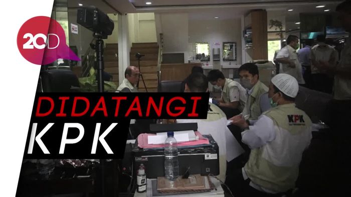 Datangi Kantor Fredrich Yunadi, Apa yang Dilakukan KPK?