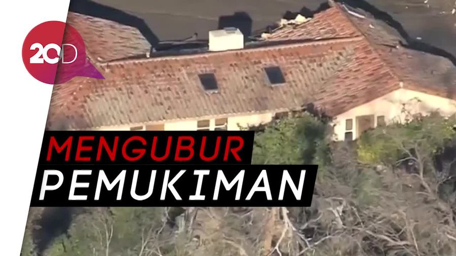 Melihat dari Udara Bencana Longsor di California